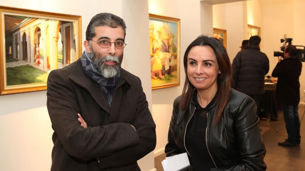 Ghizlaine Guessous-Boutaleb, ravie d'acueillir à So Art Gallery l'artiste Abdelaziz Cherkaoui et ses nouvelles oeuvres. 
