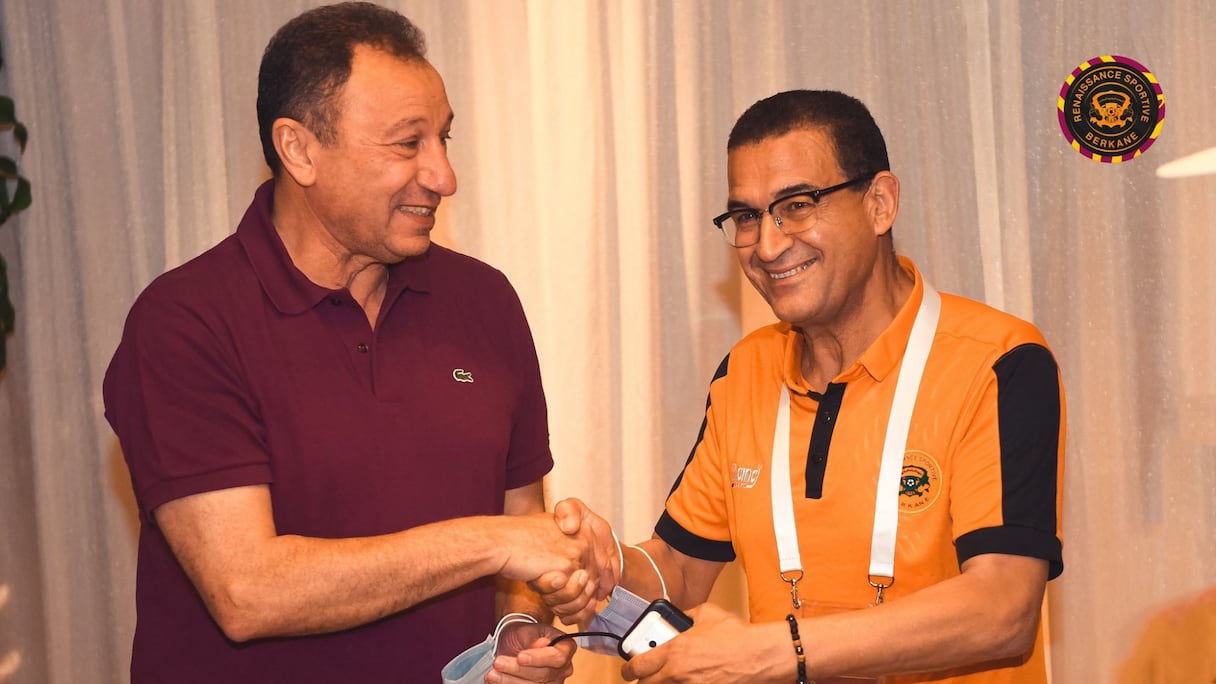 Majid Madrane (à droite) et Mahmoud Al-Khatib, le président d'Al Ahly.
