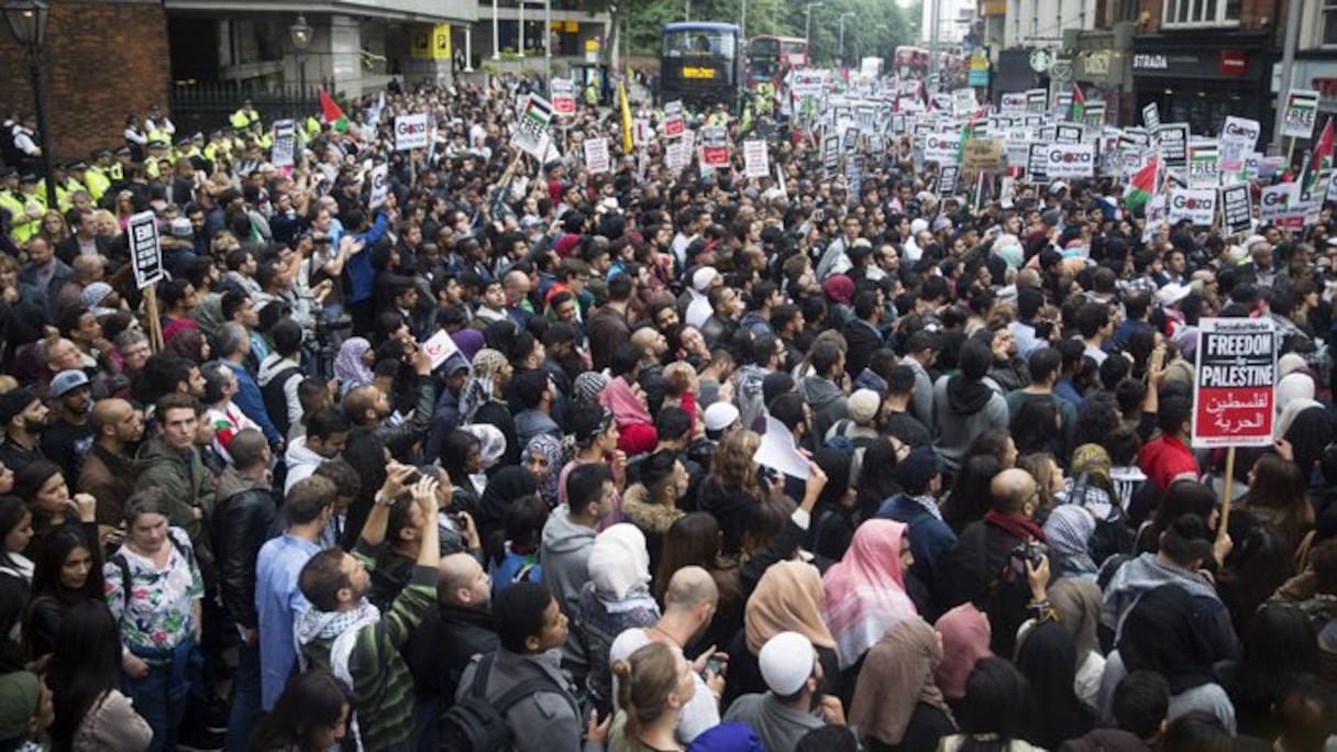 Alors, cet appel à manifester, dimanche à Rabat, est-il aussi un appel à clamer, main dans la main, notre révolte commune contre l'injustice et le massacre de la Palestine et des Palestiniens, dans une conscience humaniste servant ce faisant la cohésion et la consolidation sociales? 
