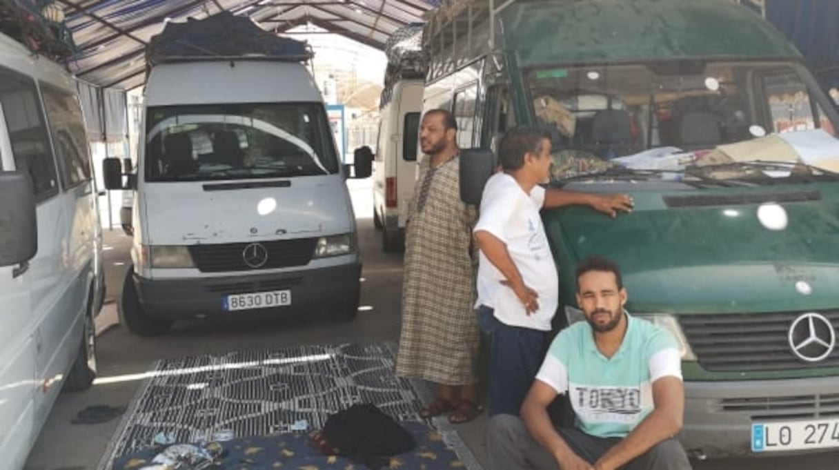 Les dons espagnols sont bloqués depuis le 1er août courant au port de Ghazaouet, 72 Km au nord-ouest de Tlemcen. 
