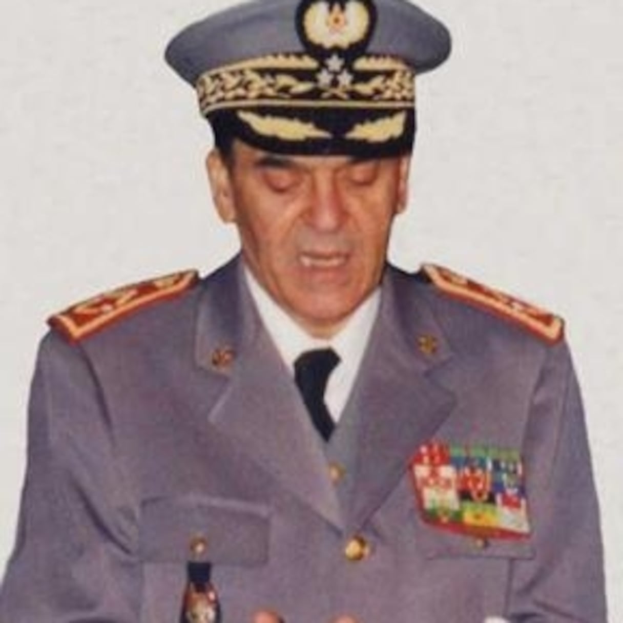 Abdelhak Kadiri a été, entre 1983 et 2001, directeur général de la DGED. 
