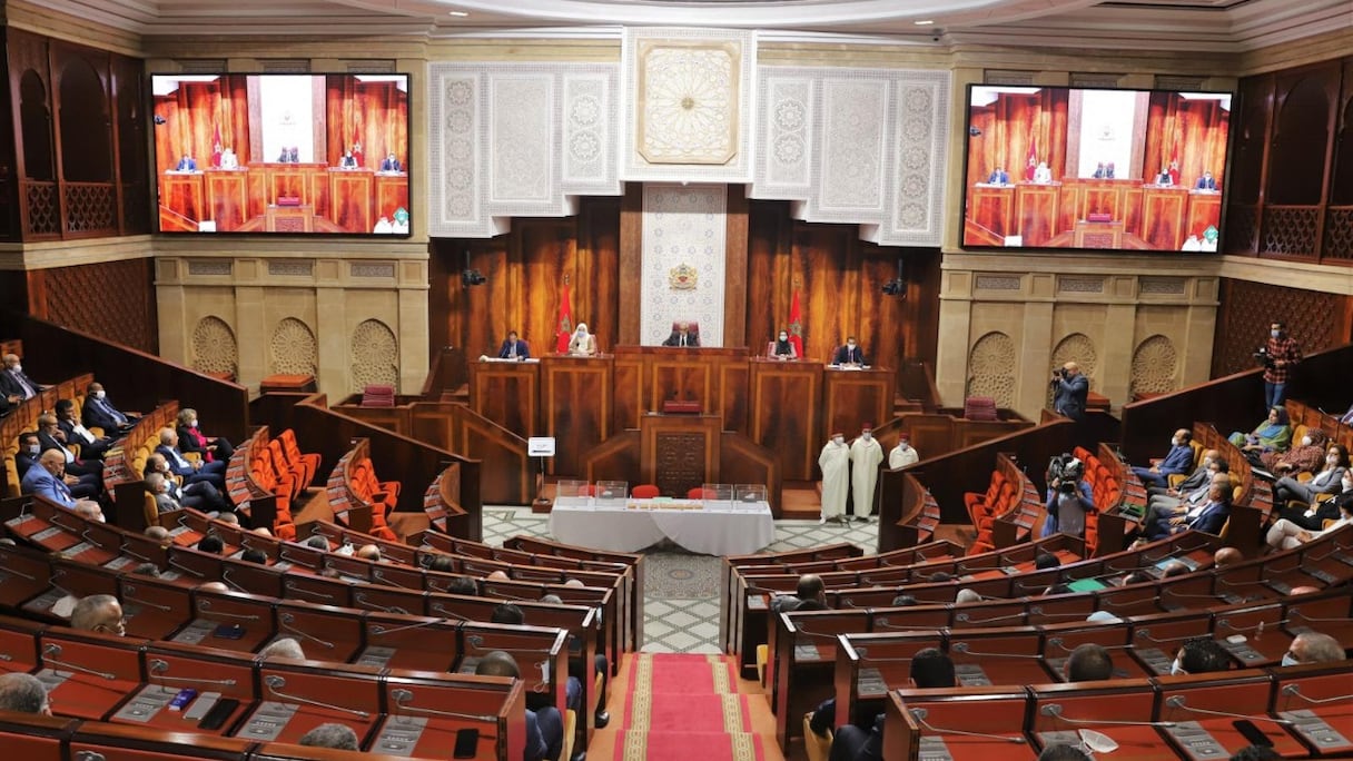 Séance plénière de la Chambre des représentants consacrée à l'élection de son président, au titre de la onzième législature, le 9 octobre 2021, à Rabat.
