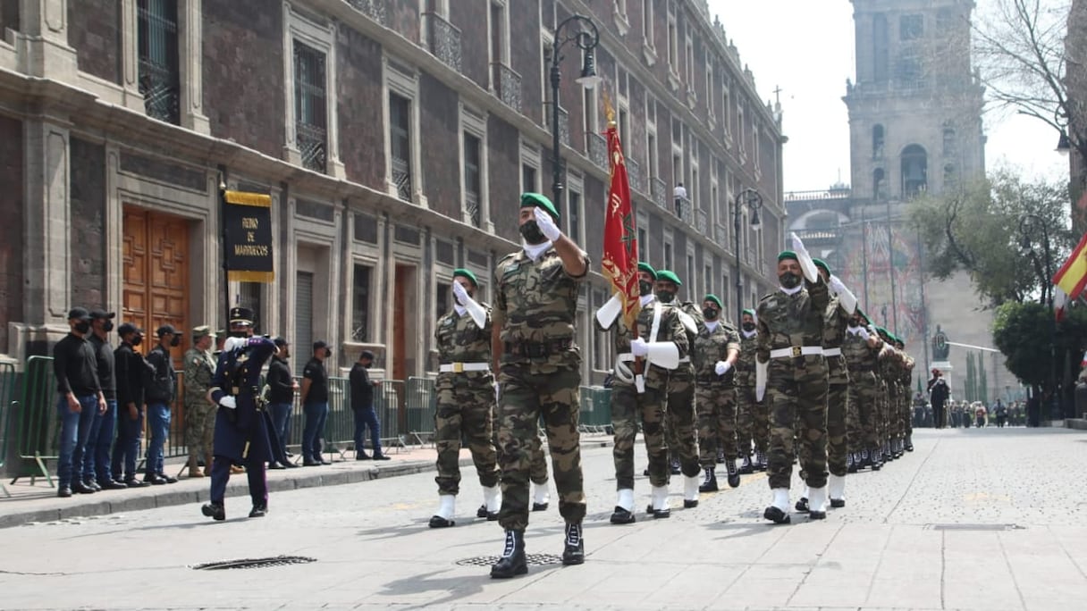 Des éléments des FAR défilent au traditionnel défilé militaire organisé en commémoration du bicentenaire de l’indépendance du Mexique, le 16 septembre.
