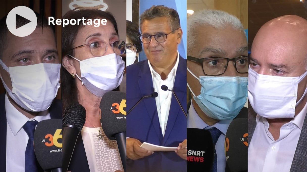 Aziz Akhannouch et les membres de son parti, le RNI, lors de la conférence de presse donnée le 9 septembre 2021, au lendemain de leur victoire aux élections législatives.
