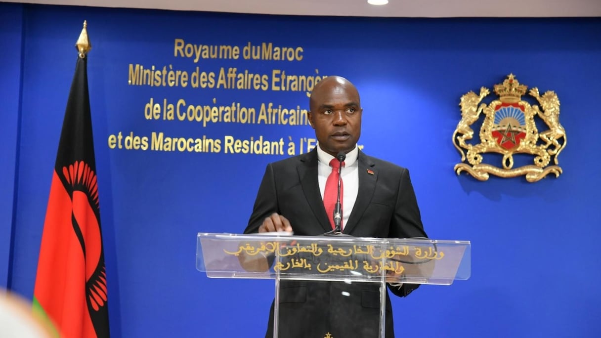 Eisenhower Nduwa Mkaka, ministre malawien des Affaires étrangères et de la Coopération internationale, lors d'une conférence de presse à Rabat, le 27 juillet 2021.
