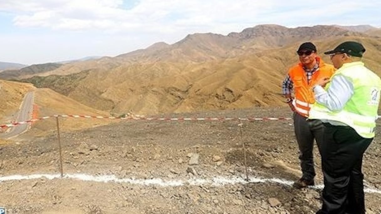 Cette mesure a été dictée par les travaux d’élargissement des tronçons reliant Aït Aourir et Aït Zineb sur 135 km. 
