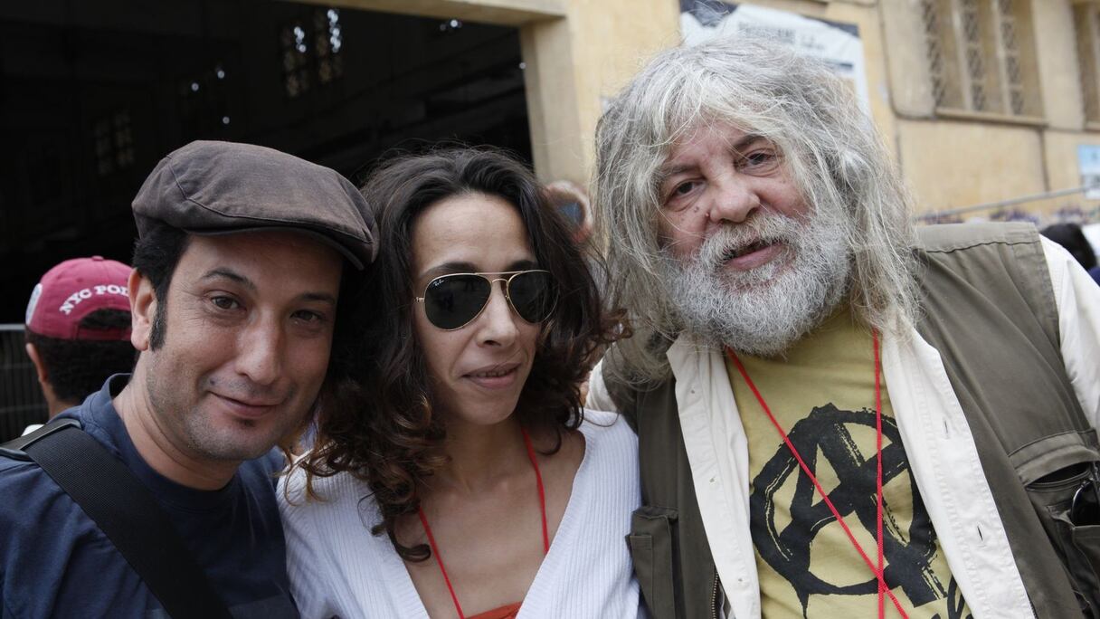 Ambiance bon enfant dans les rangs de l'organisation
