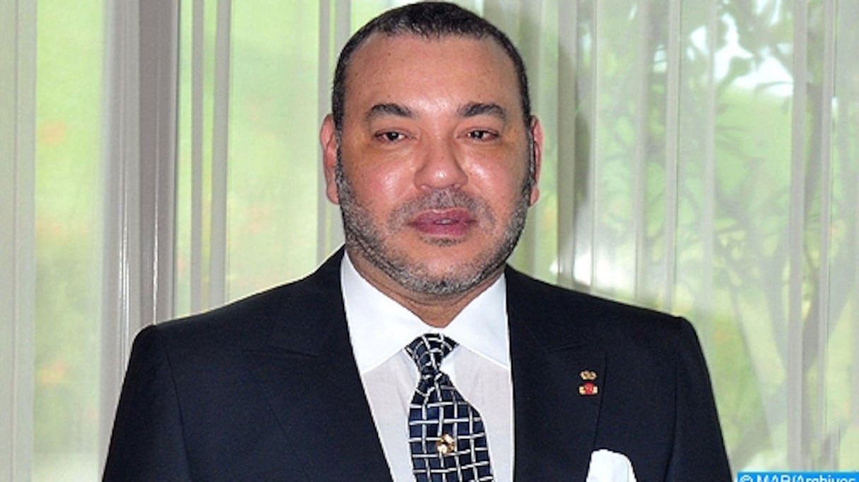 Le roi Mohammed VI, Chef suprême et chef d'état-major général des Forces armées royales (FAR).
