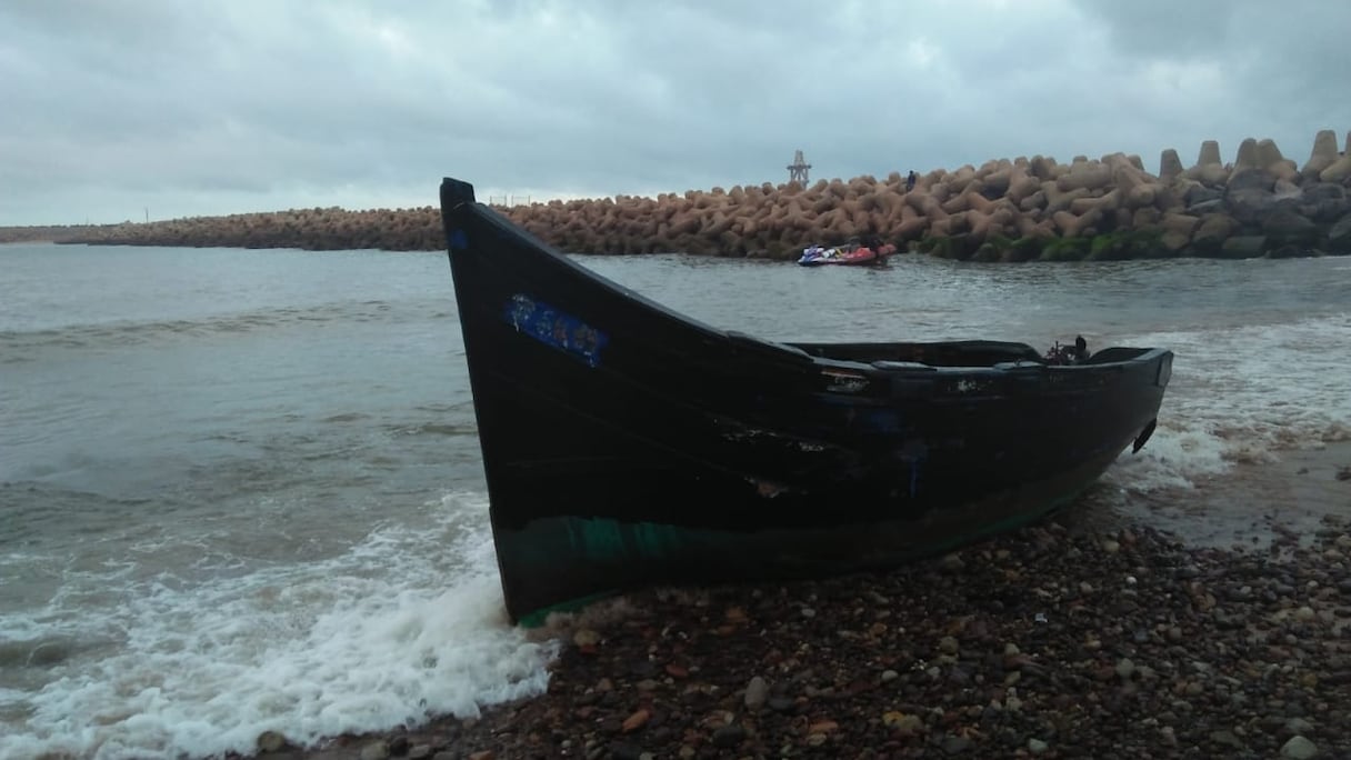 Embarcation sur la plage
