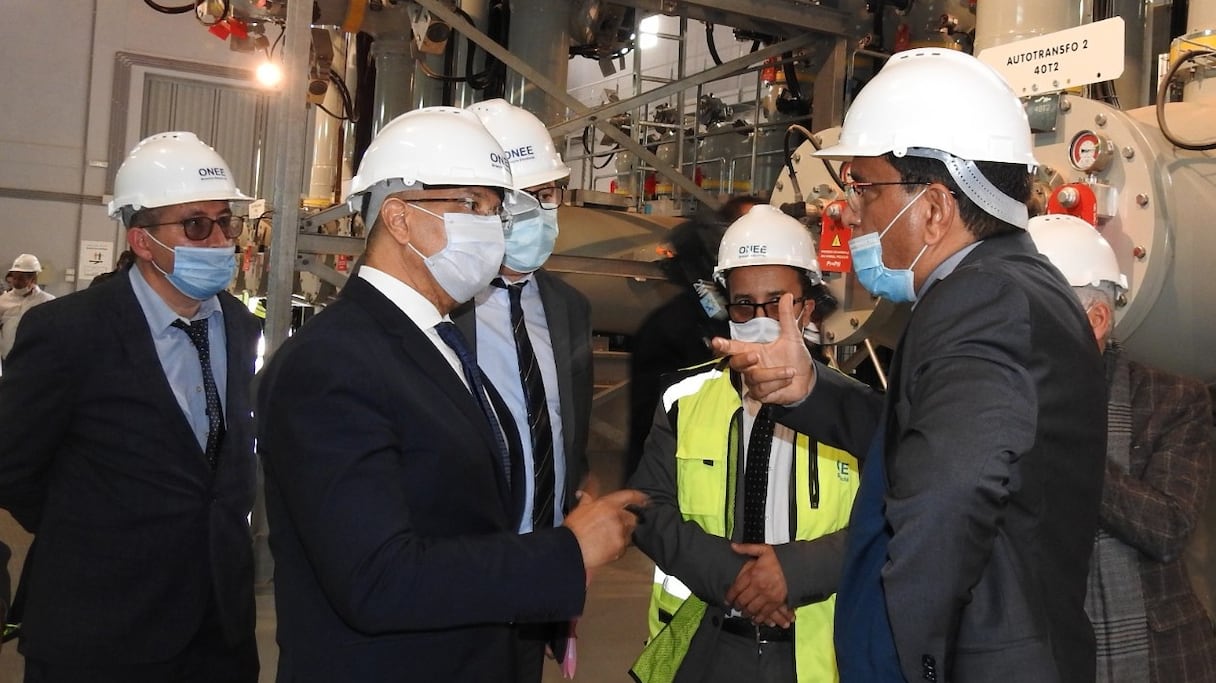 Abderrahim El Hafidi, Directeur Général de l’Office national de l’électricité et de l’eau potable (ONEE), a effectué, le 23 février 2021, une visite au poste 400/225 kV de Laayoune II, dit «Poste El Haggounia». 
