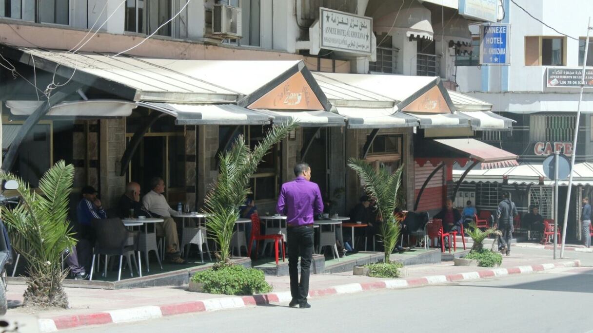 Pas de quoi gâcher le plaisir d'un café en terrasse en ce beau temps.
