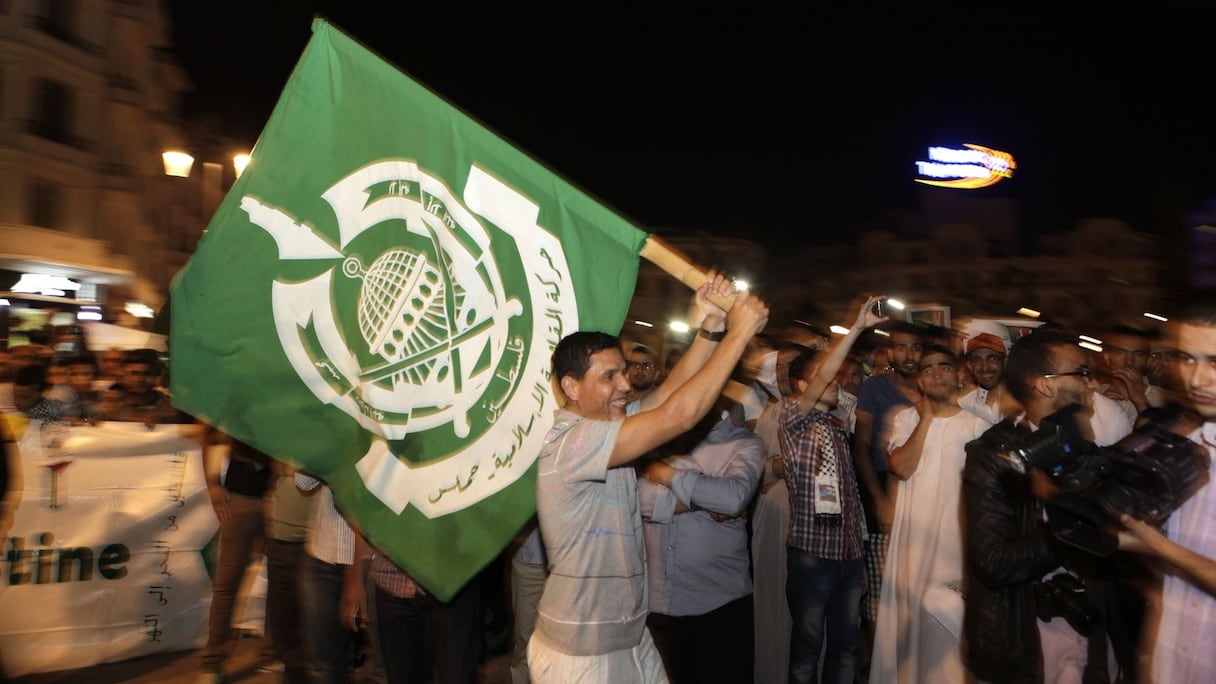 La création d'un compte Facebook dénommé "Free Palestine, stop au massacre du peuple palestinien", a participé à informer et mobiliser les citoyens descendus manifester dans la rue.
