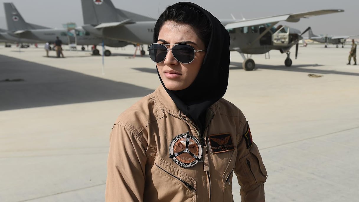 Niloofar Rahmani, première femme pilote en Afghanistan.
