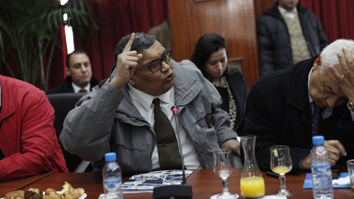 Abdelhak Mabchour, député de l'USFP, a vivement critiqué Mohamed Sajid, qui selon lui, monopolise le pouvoir. Il a salué l'action du wali Khalid Safir.
