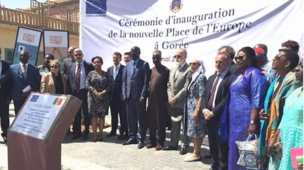 Gorée: la place de l'Europe rebaptisée. 
