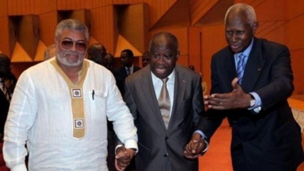 Ici, Jerry Rawlings avec deux autres ex-chefs d'Etat, Laurent Gbagbo de Côte d'Ivoire et Abdou Diouf du Sénégal.