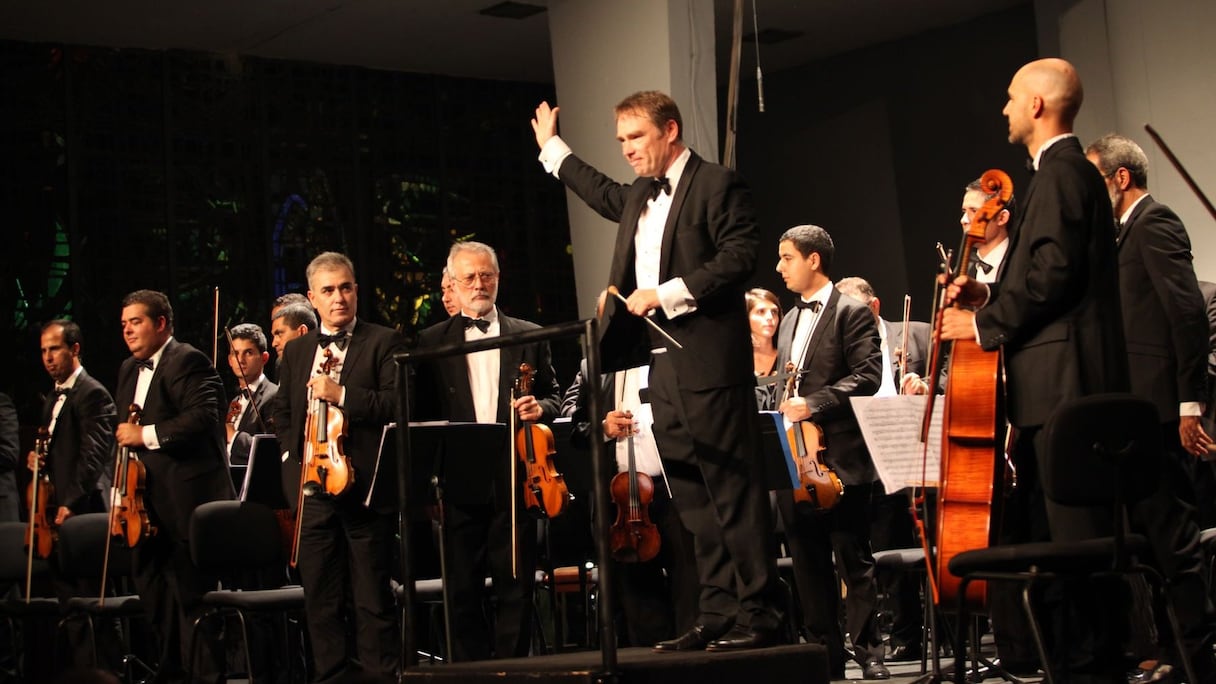 L'ouverture de la nouvelle saison de l'Orchestre philharmonique du Maroc a été un véritable succès. Et les prouesses vertigineuses de ces musiciens incomparables, qui ont encensé les lieux d'une indicible magie, enivrante, ont été saluées par une standing ovation.
