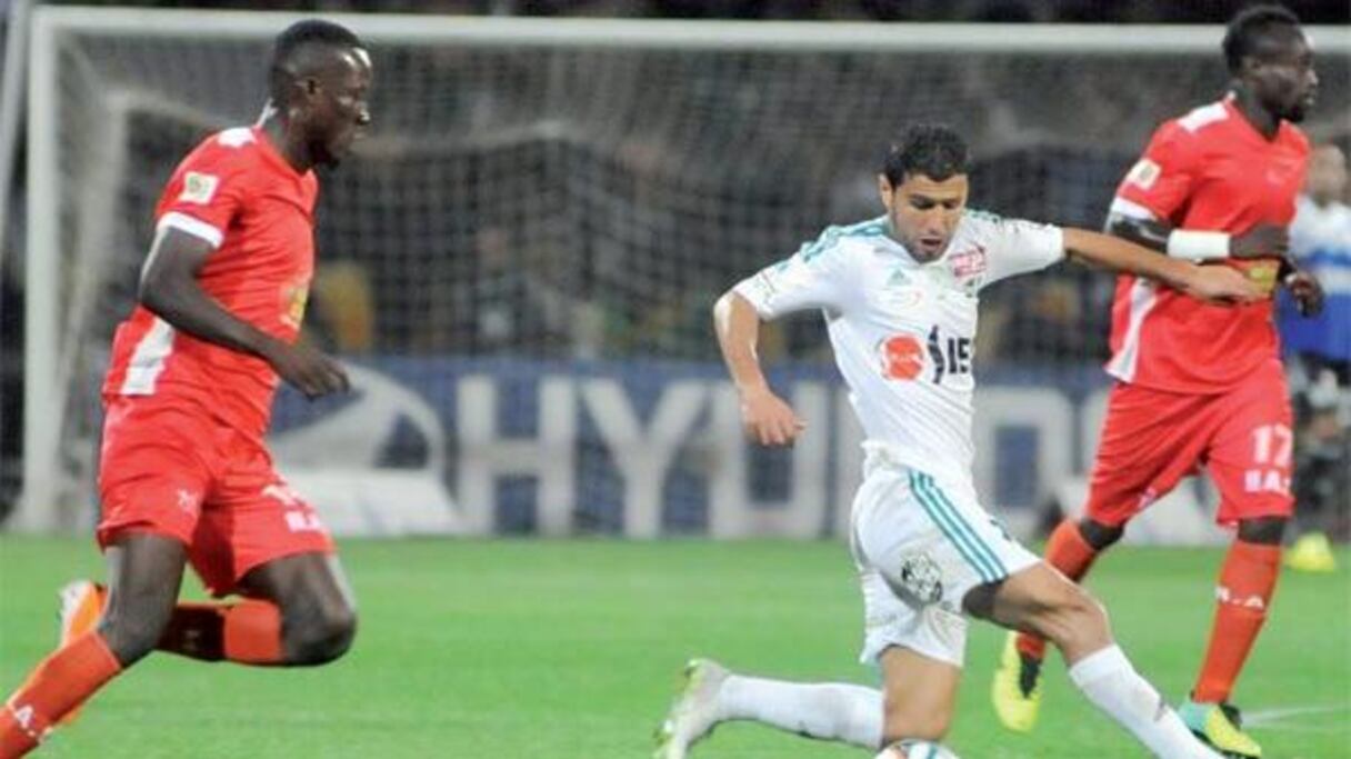 Le Raja Casablanca débute ce soir sa campagne africaine face aux Diables Noirs du Congo. Un peu plus tôt, c'est le MAT qui défiera le CO Bamako au Mali.
