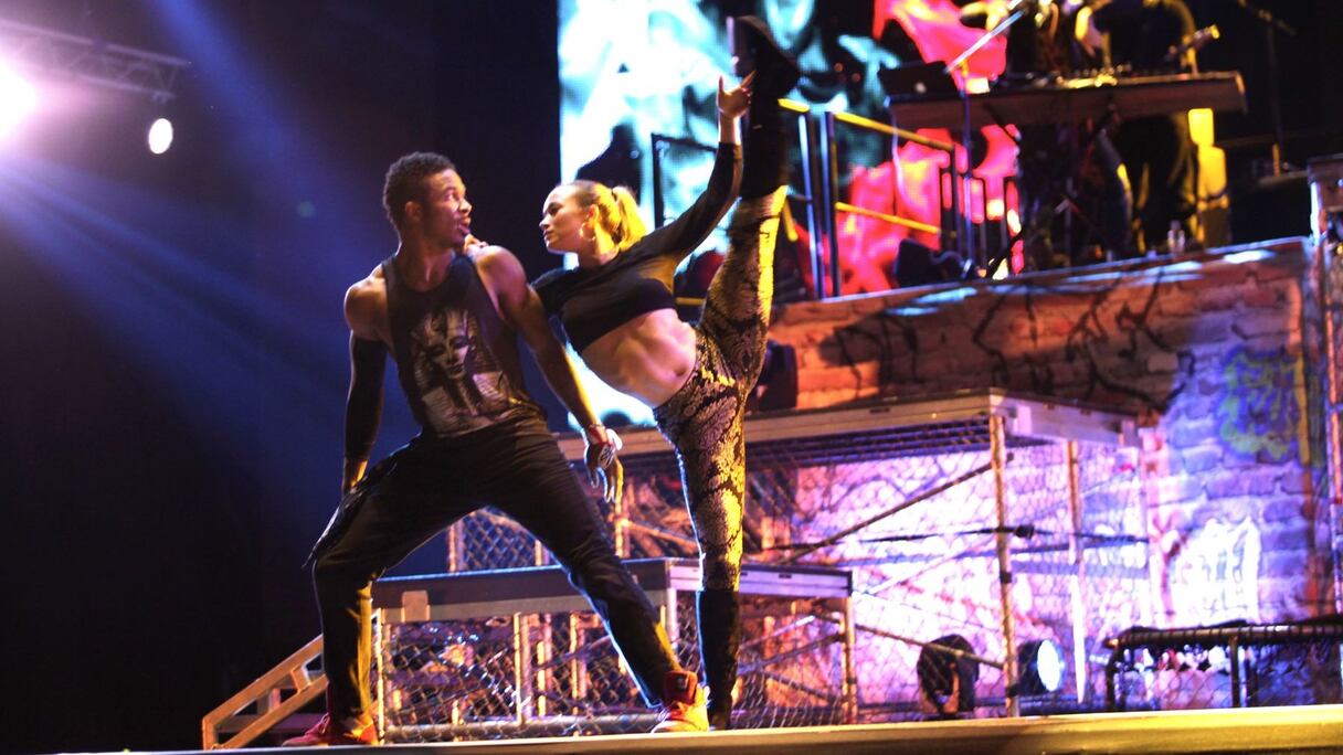 Les danseurs ont esquissé sur scène de véritables tableaux, de toute beauté.
