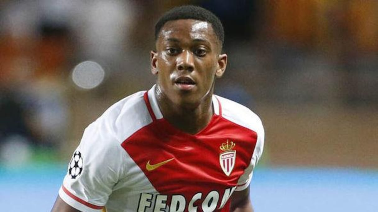 1. Anthony Martial : transféré de Monaco à Manchester United pour 80 millions d'euros (plus de 800 MDH).
