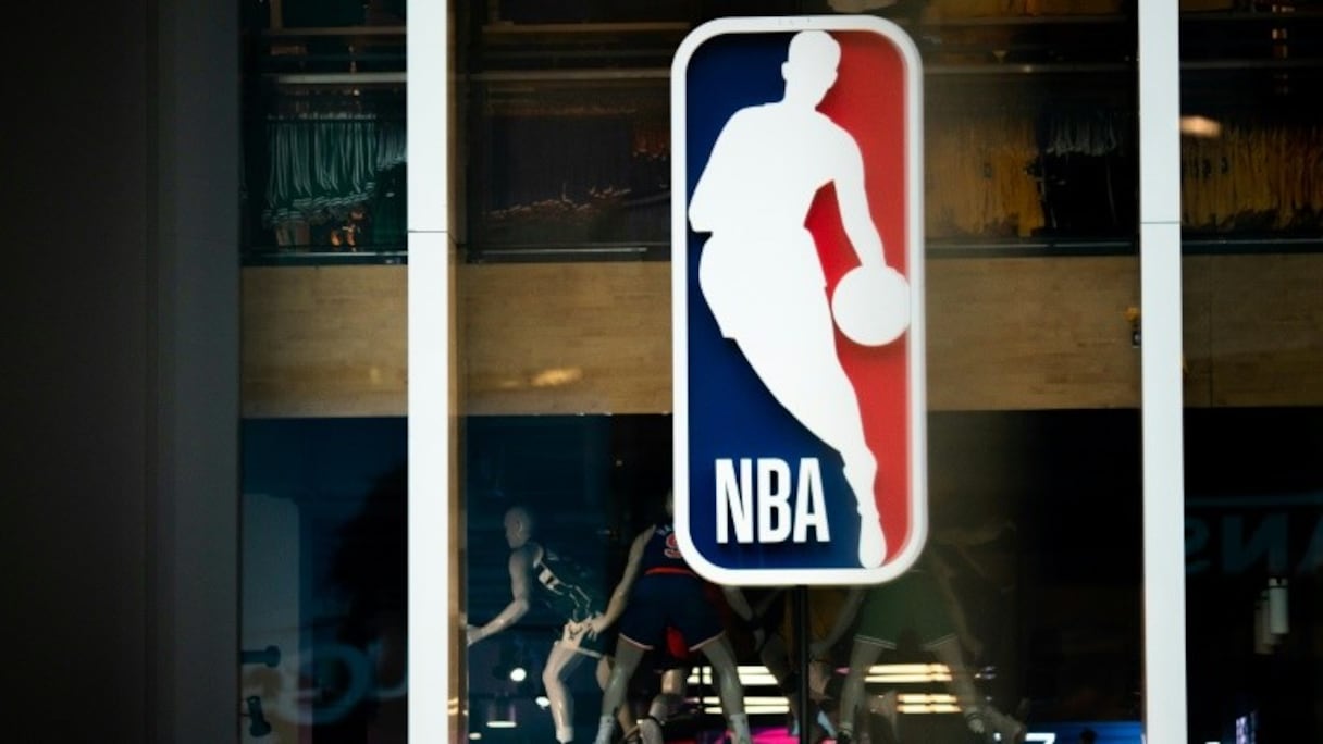 Les centres d'entraînement des équipes de NBA rouvriront vendredi dans les États américains où les mesures de confinement liées au coronavirus ont été assouplies
