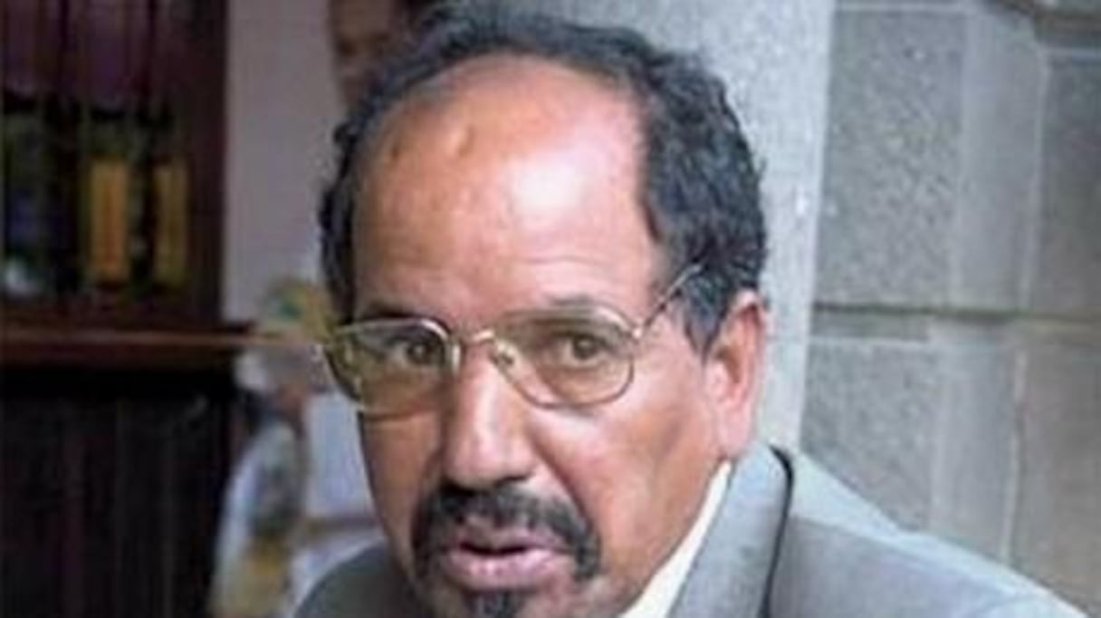 Mohamed Abdelaziz se manifeste rarement, en raison de la défaillance aussi bien de sa santé que de son "régime" corrompu. 
