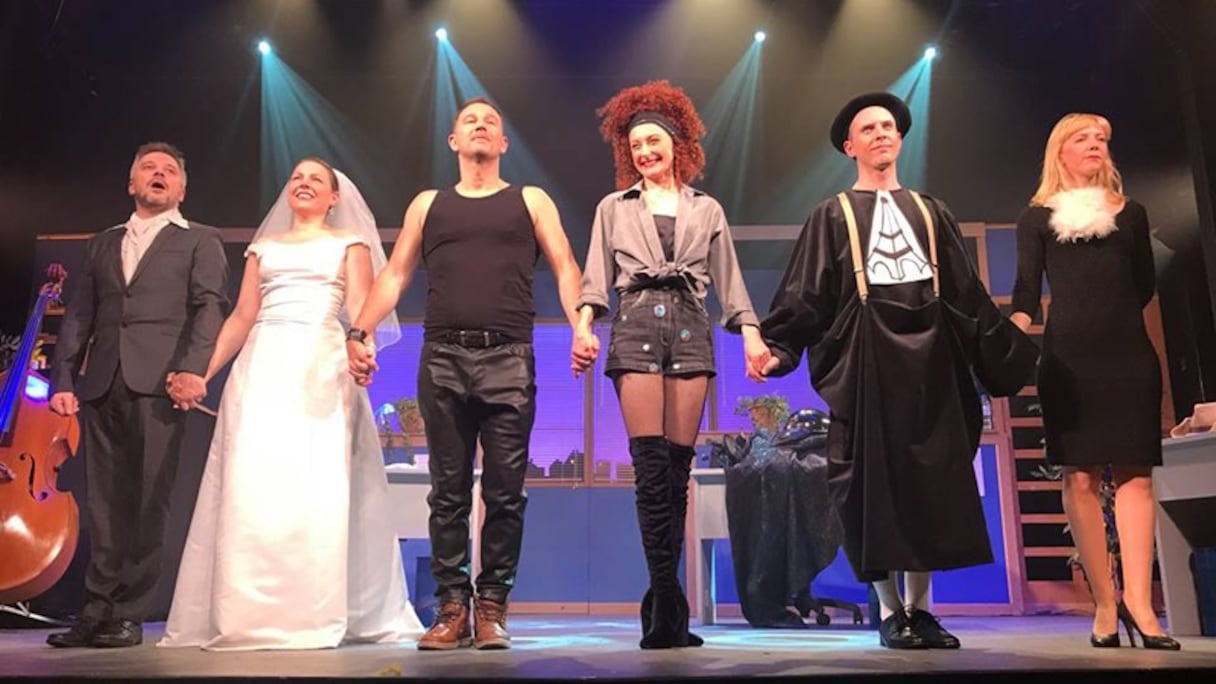 La troupe du spectacle musical "Chance!".
