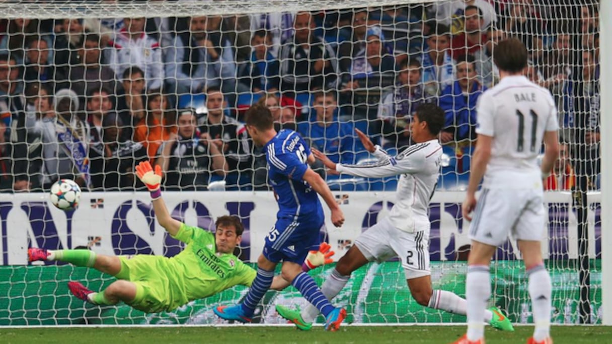 Malgré sa défaite, le Real Madrid s'est qualifié face à Schalke 04 pour les quarts de finale de Champion's League (2-0 ; 3-4).
