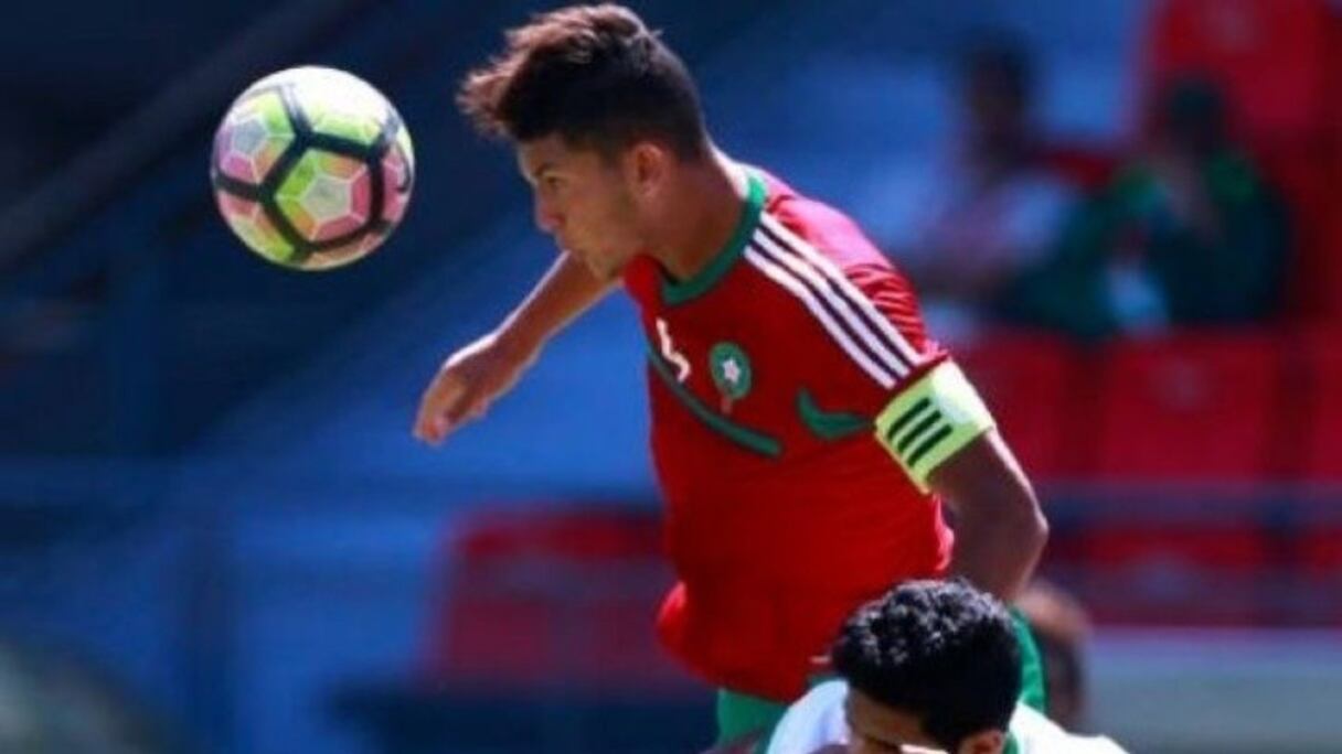 Achraf Dari, défenseur central du Wydad de Casablanca.
