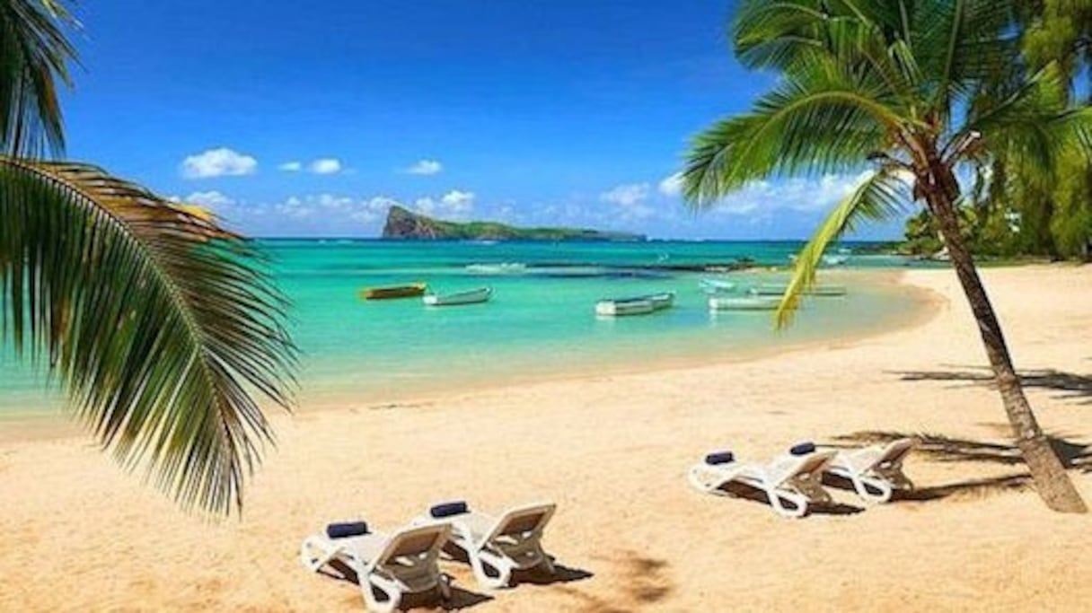 Une plage de l'île Maurice, désertée en temps de pandémie. 
