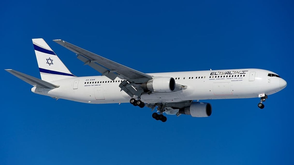 Un avion en vol de la compagnie israélienne El Al. 
