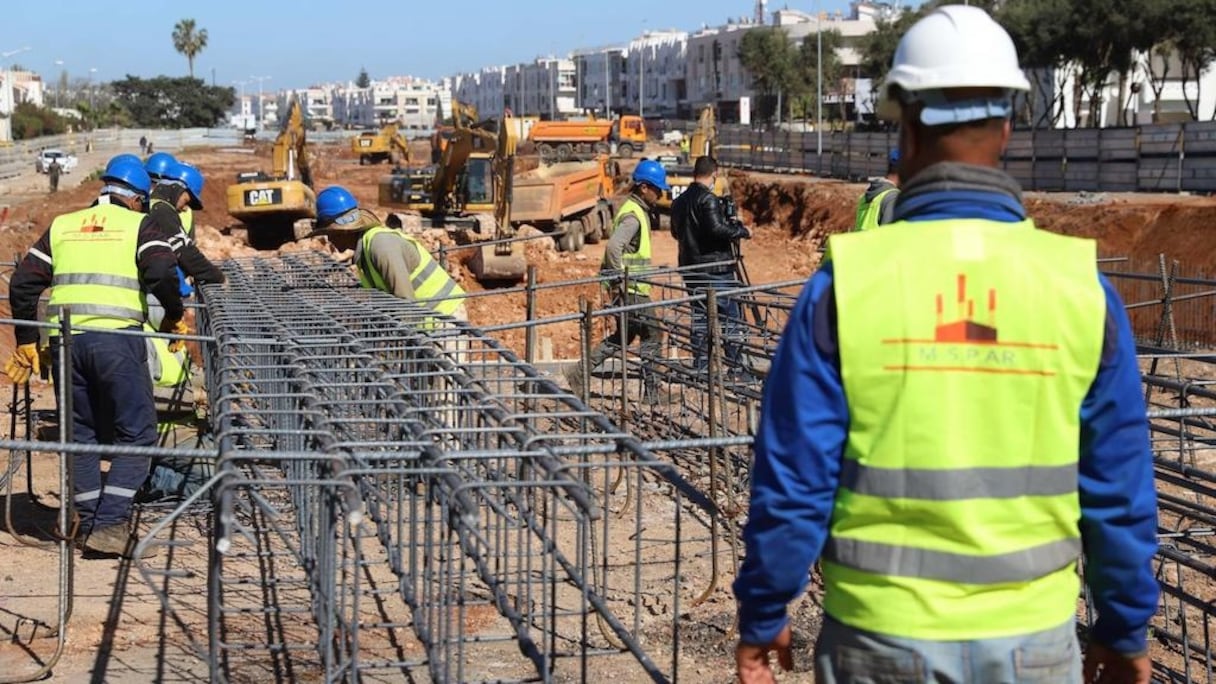 Travaux de réalisation d’une trémie sur la route côtière de Harhoura
