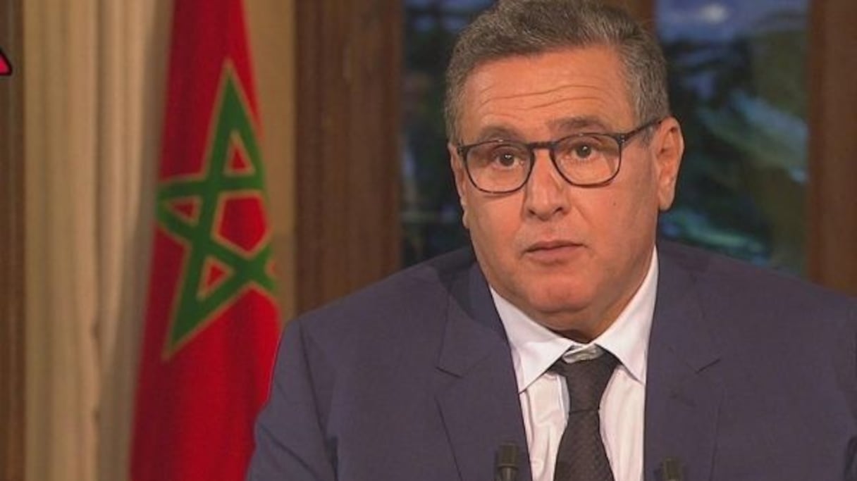 Aziz Akhannouch, chef du gouvernement, a été interviewé à l'occasion des 100 jours d'exercice du gouvernement qu'il dirige, au cours d'une émission spéciale simultanément retransmise sur les deux chaînes nationales, le 19 janvier 2022. 
