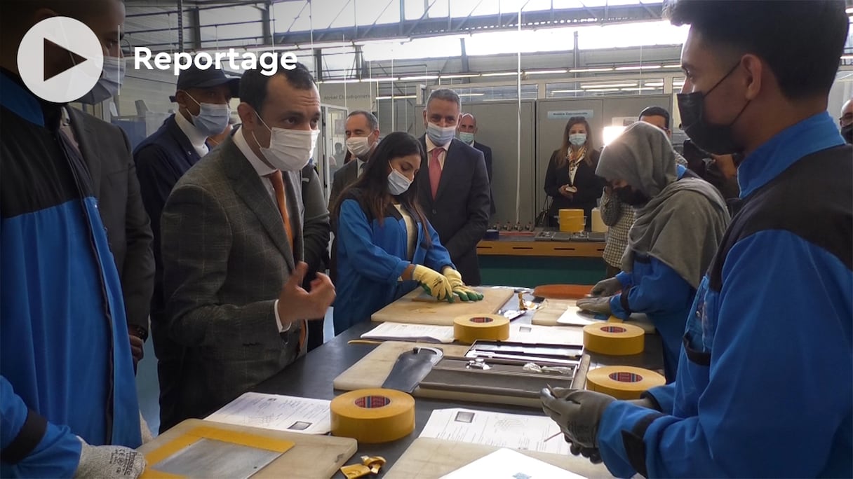 Younes Sekkouri, ministre de l’Inclusion économique, de la Petite entreprise, de l’Emploi et des Compétences, a tenu ce vendredi 5 novembre 202, à Nouaceur une réunion de travail avec le GIMAS, notamment sur la reprise du secteur de l’aéronautique.
