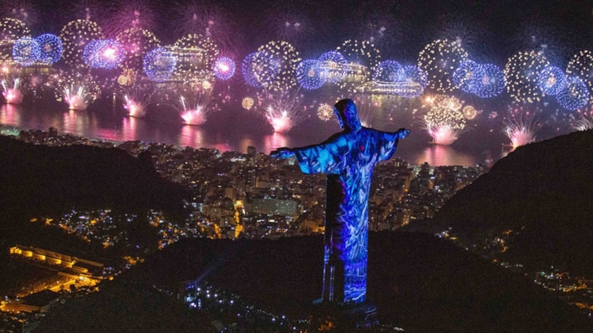 Les festivités célébrant le nouvel an depuis Rio de Janeiro au Brésil.
