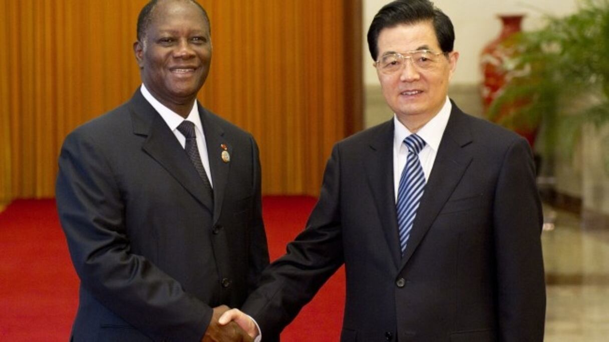 Le président ivoirien Alassane Dramane Ouatara et le président chinois Hu Jintao.
 
