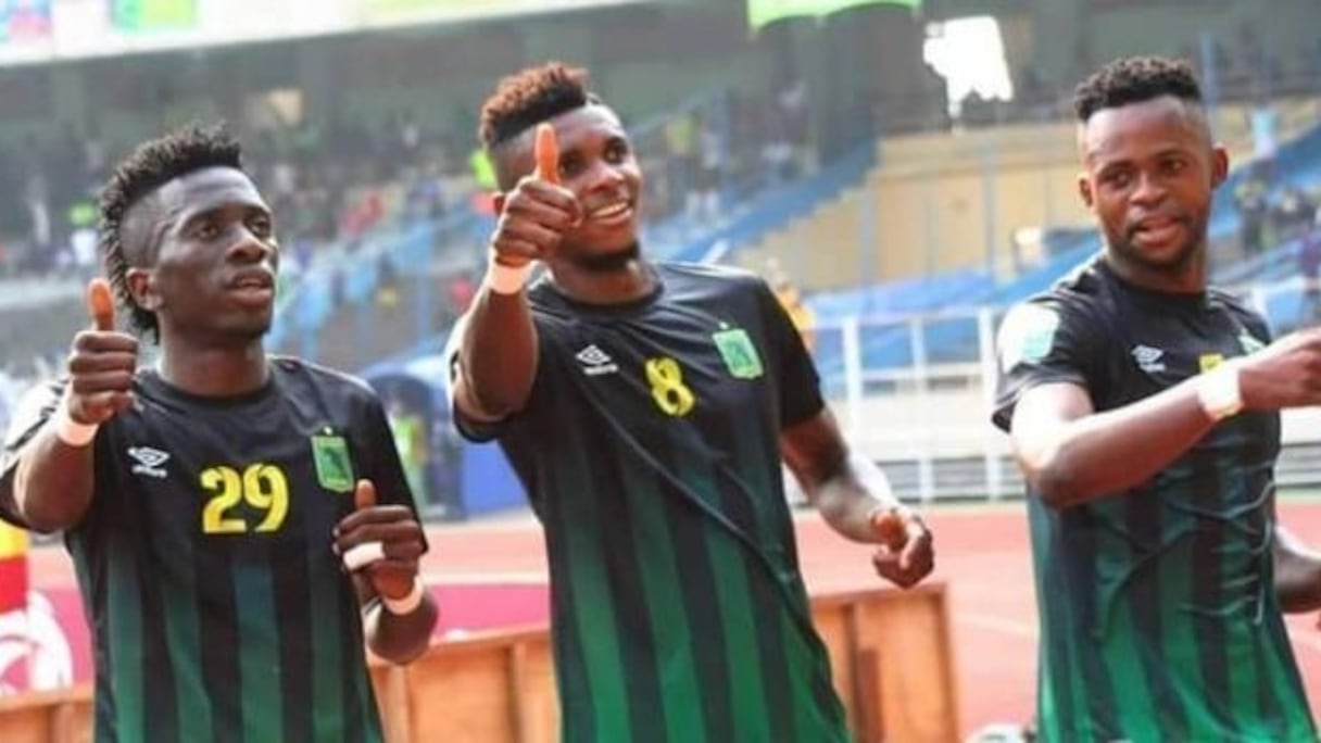 Au centre, Fabrice Ngoma, prochaine recrue du Raja de Casablanca.
