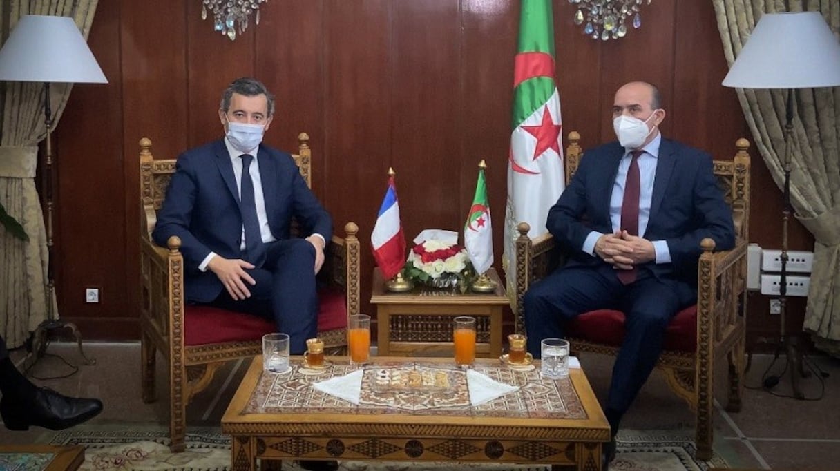 Le ministre français de l'Intérieur, Gérald Darmanin, avec son homologue algérien, Kamel Beldjoud, en novembre 2020 à Alger.
