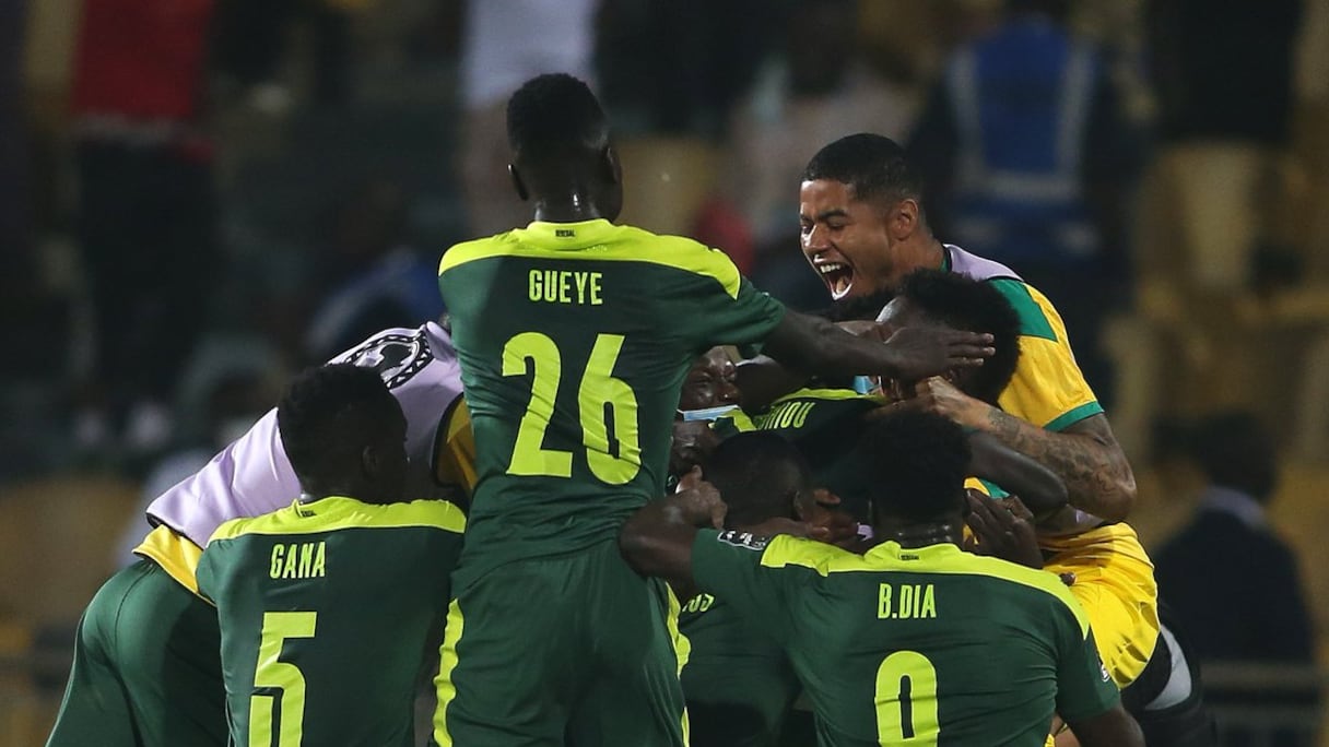 La joie des joueurs du Sénégal après leur victoire en finale de la CAN 2021 contre l'Egypte.
