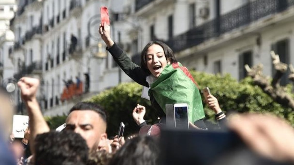 Lors de la marche contre un 5è mandat de Bouteflika, dimanche 3 mars 2019 à Alger.
