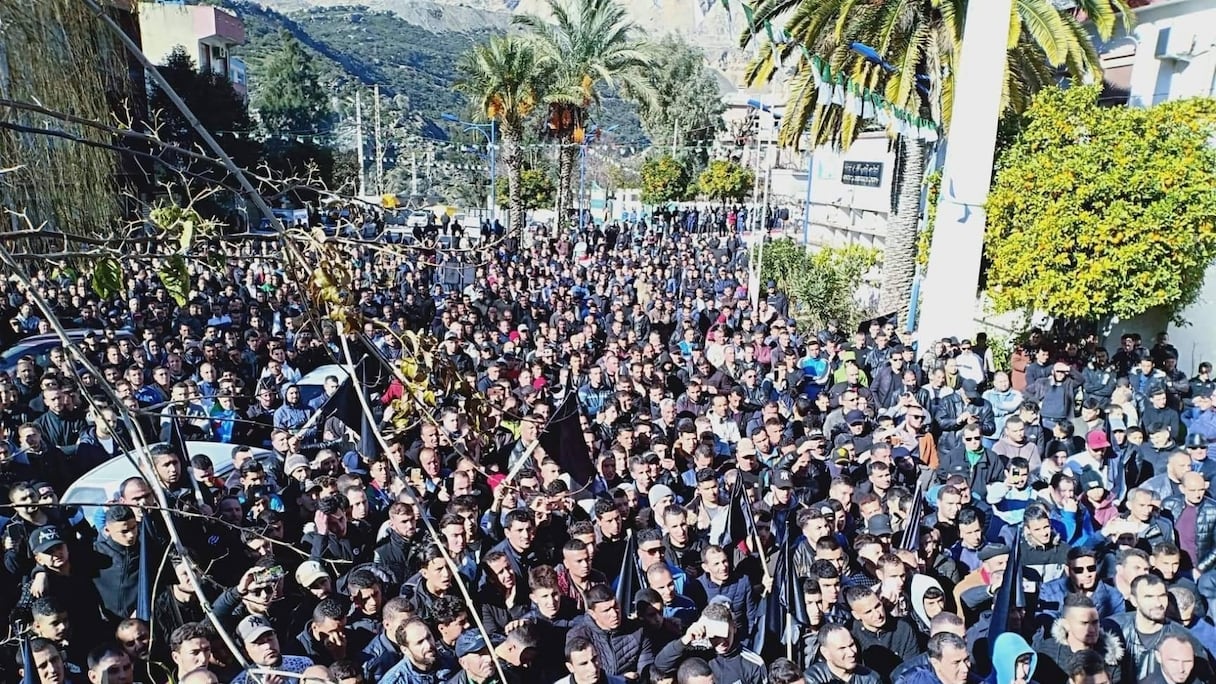 Marche contre le 5è mandat de la honte! 
