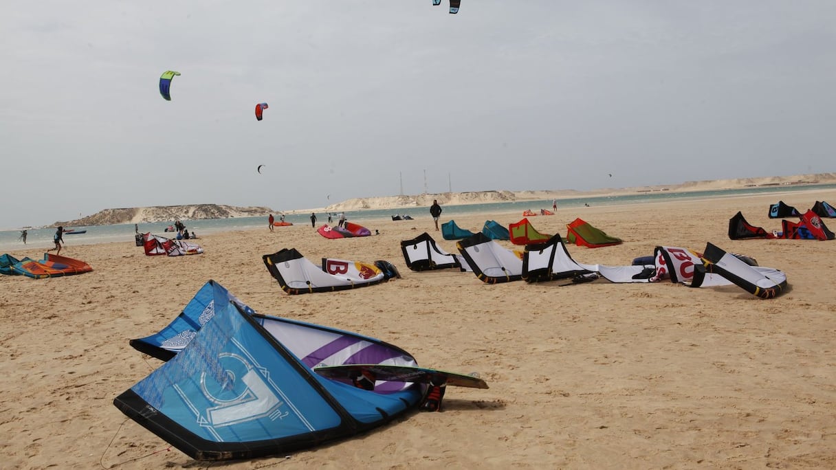 L'océan qui se prépare à accueillir les plus grands champions de Kitesurf. 
