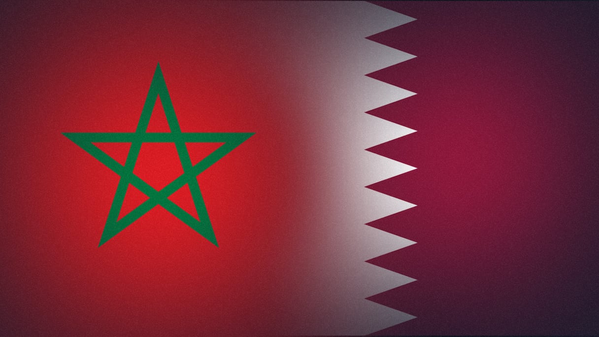 Les drapeaux du Maroc et du Qatar.
