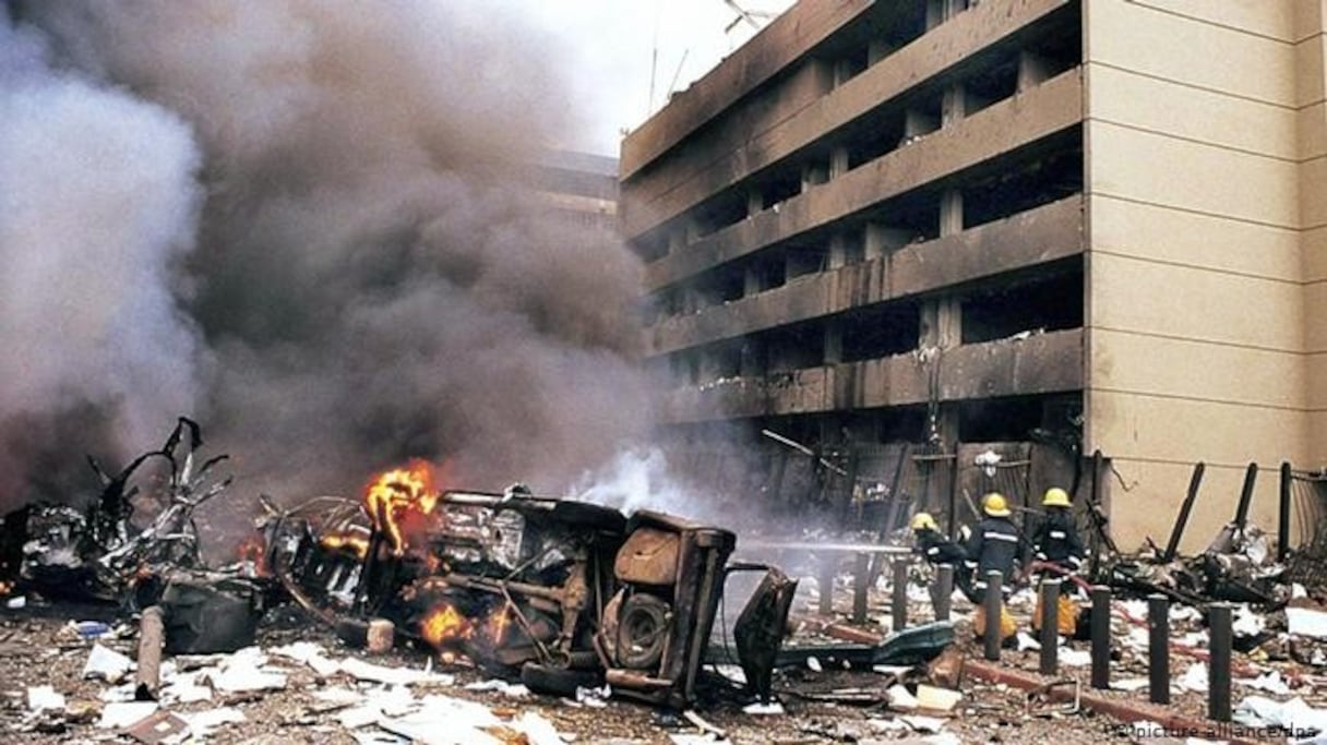 Attentat contre l'ambassade des Etats-Unis à Nairobi (Kenya), le 7 août 1998.
