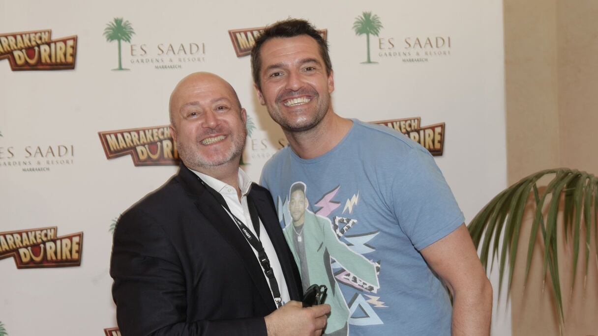 Oscar Sisto, présent au Marrakech du rire pour une masterclass, retrouve avec bonheur Arnault Ducret. 
