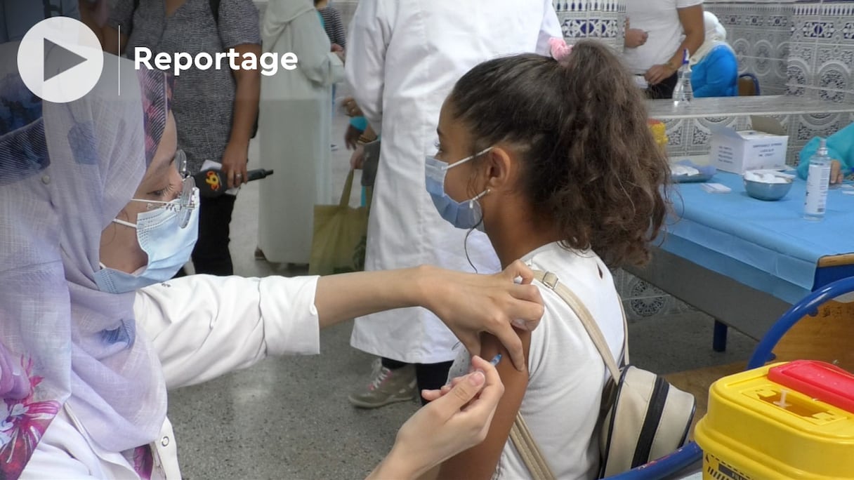 Au Lycée Ibn Toumart-Casablanca, démarrage de la campagne de vaccination des 12-17 ans, le 31 août 2021.
