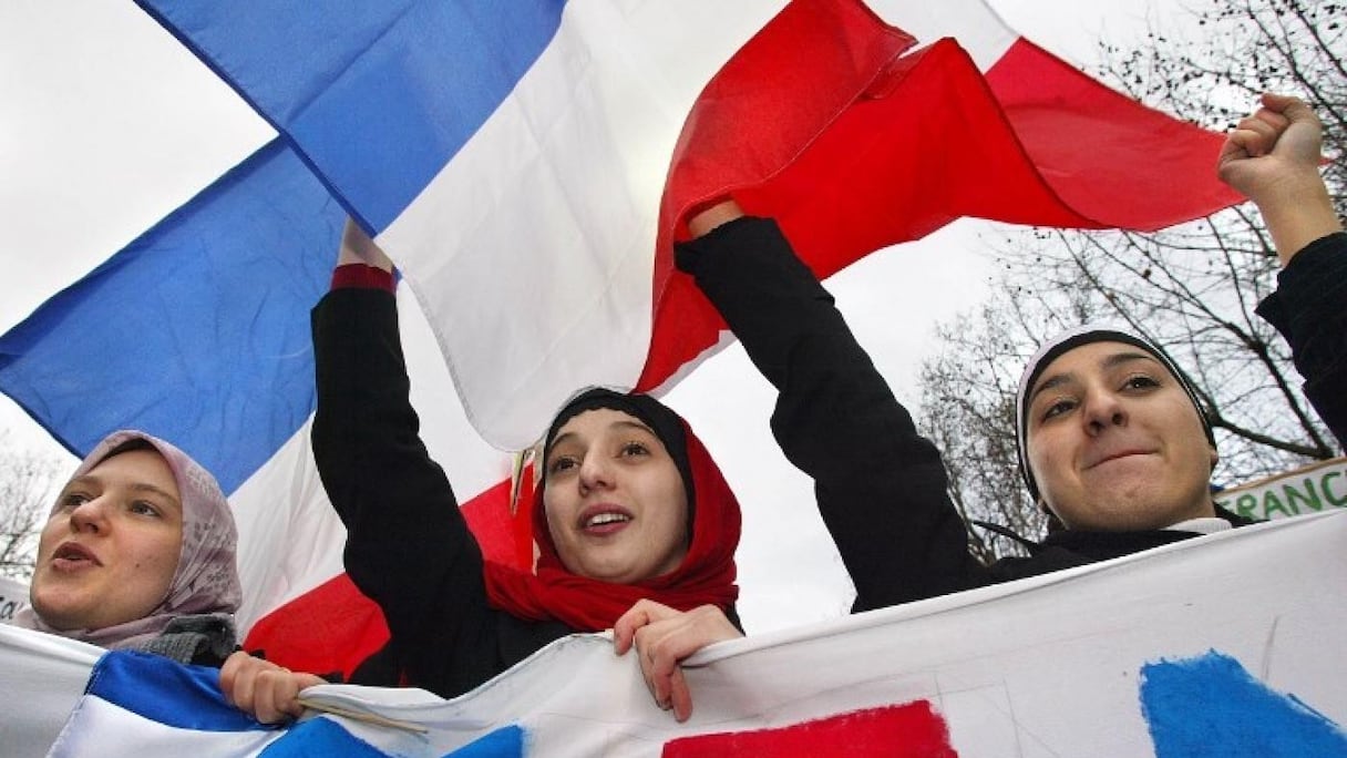 La Charia vs la loi de la République.
