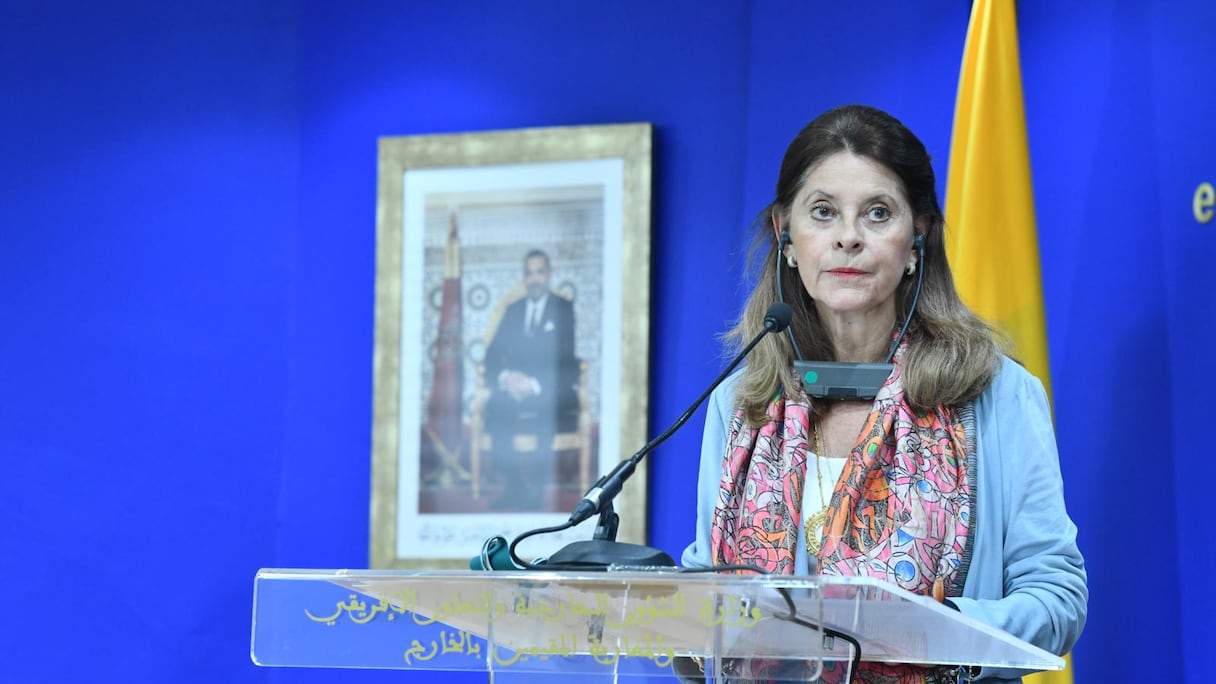 La vice-présidente et ministre des Relations extérieures de Colombie, Marta Lucía Ramírez, s'exprimant lors d'un point de presse avec le ministre des Affaires étrangères, de la Coopération africaine et des Marocains résidant à l'étranger, Nasser Bourita.
