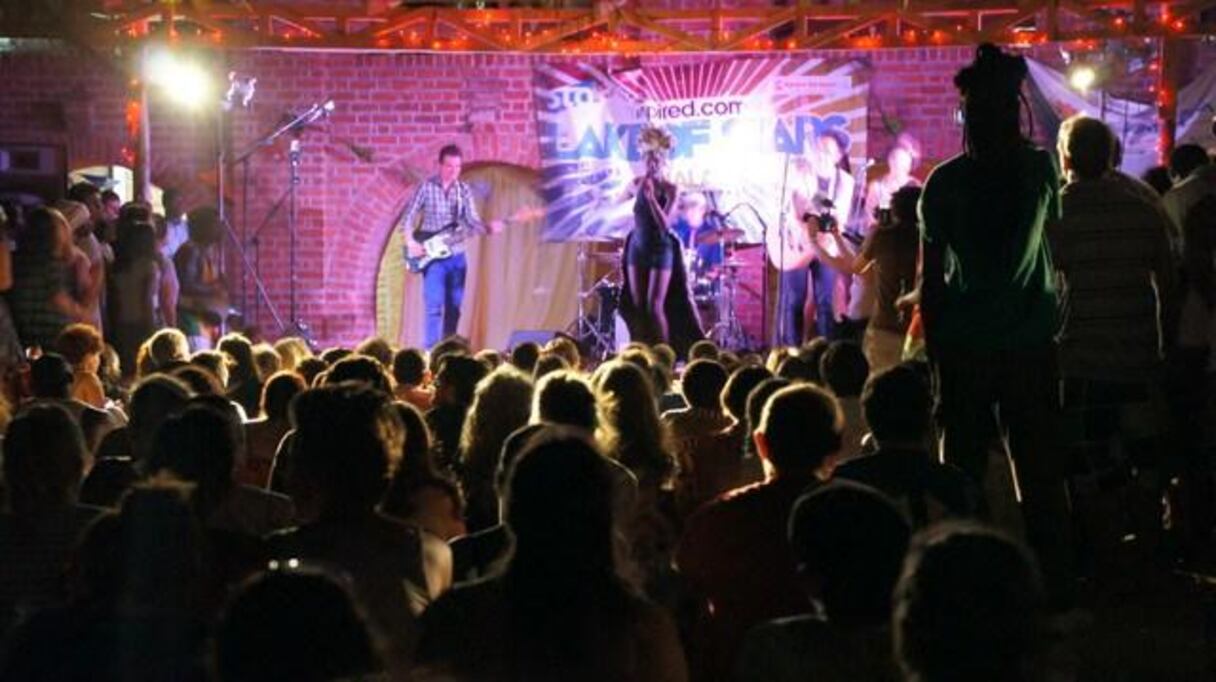 Sixième, le Lake of Stars Music Festival, au lac Malawi.
