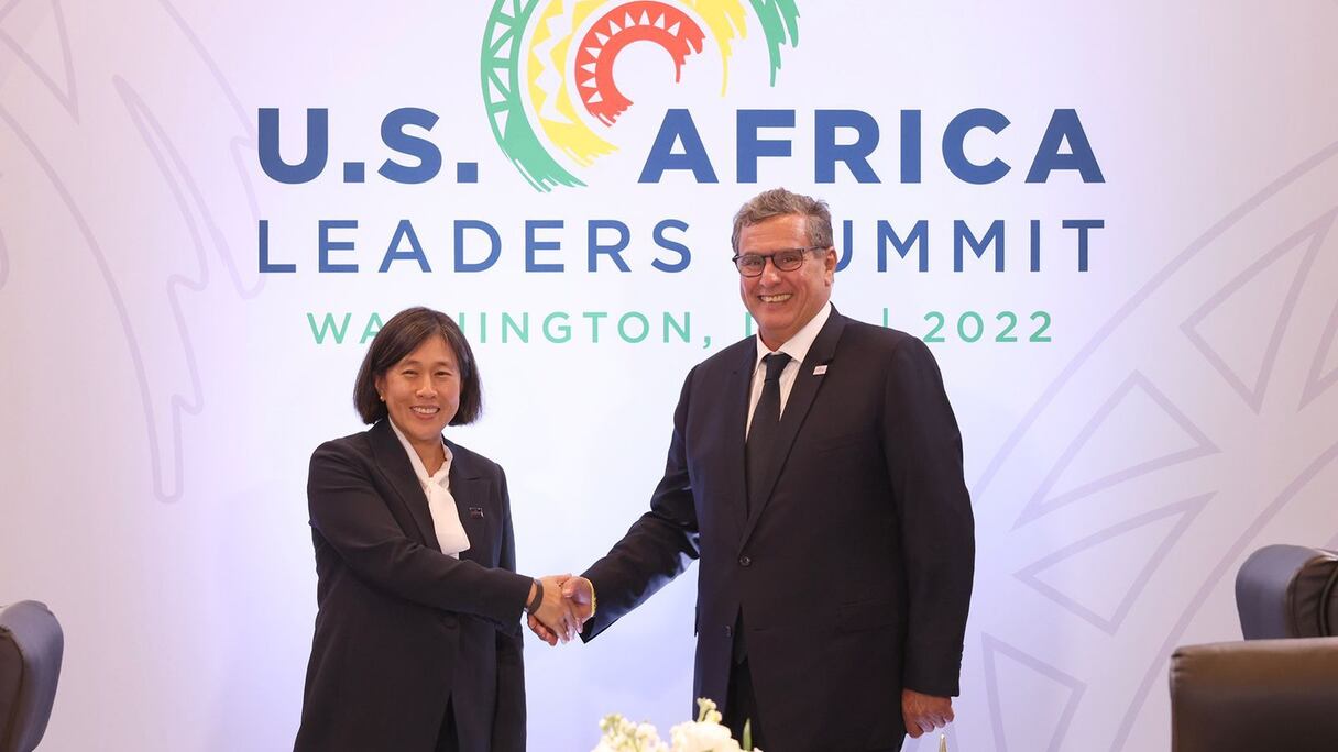 Le chef du gouvernement, Aziz Akhannouch, et la représentante américaine au Commerce, Katherine Tai, lors du Sommet des dirigeants États-Unis-Afrique, organisé du 13 au 15 décembre 2022, à Washington.
